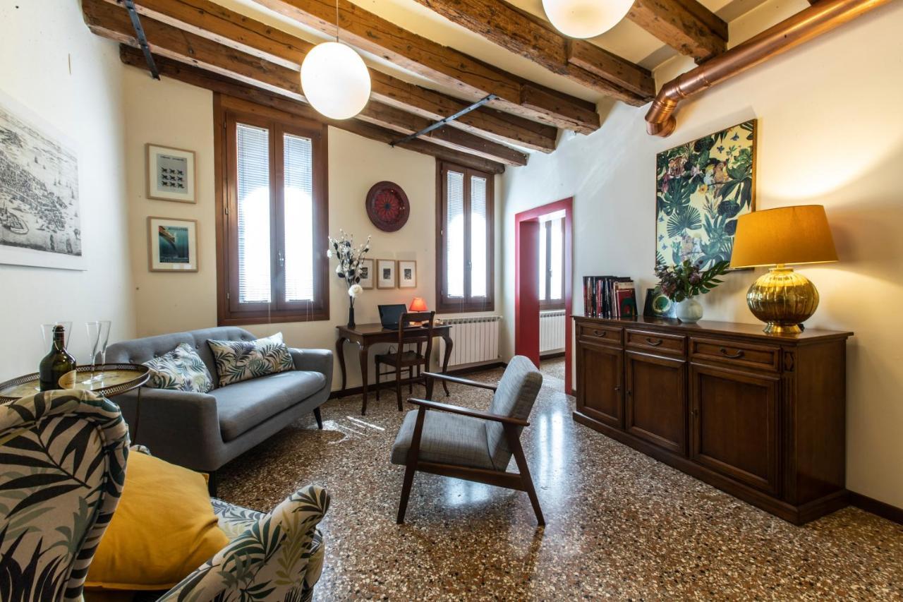 Riva De Biasio Charming Apartment Venetië Buitenkant foto