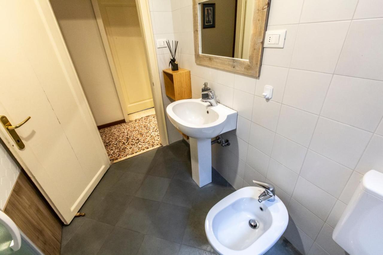 Riva De Biasio Charming Apartment Venetië Buitenkant foto